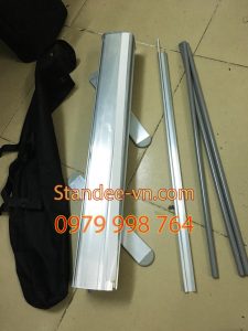 standee banner cuốn nhôm thường