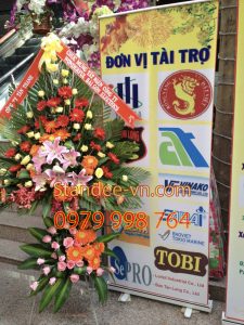 Standee cuốn nhựa thường